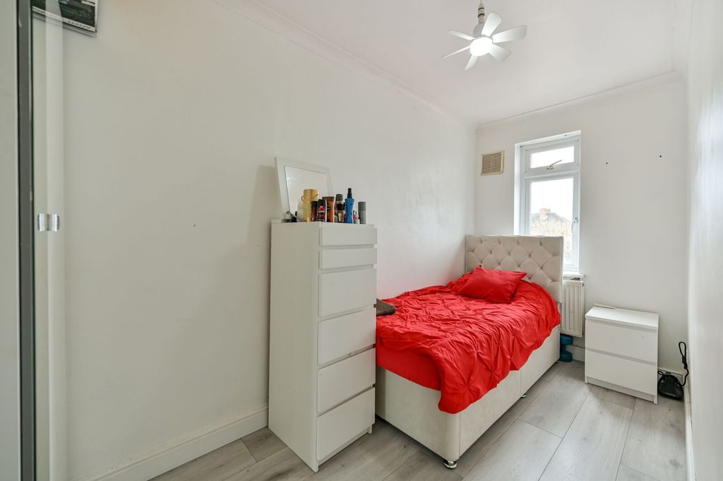 Additional image 15 of 4 bed end terrace house for saleSouthcote Avenue, Feltham TW13
