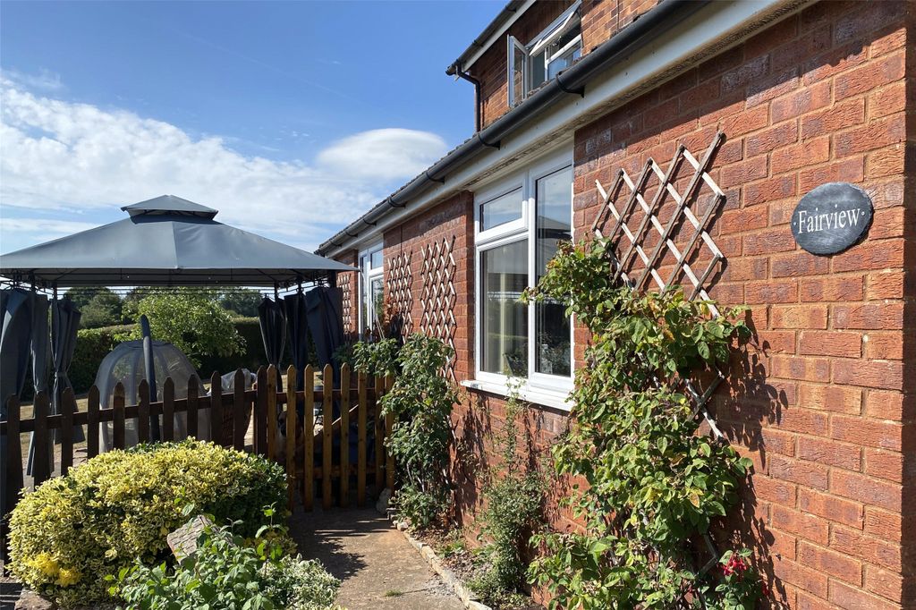 Property photo 1 of 14 Picture No. 18