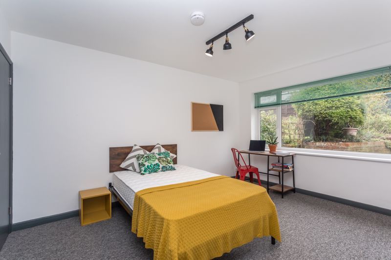 Property photo 3 of 19 Bedroom