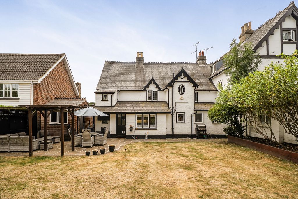 Property photo 1 of 20
