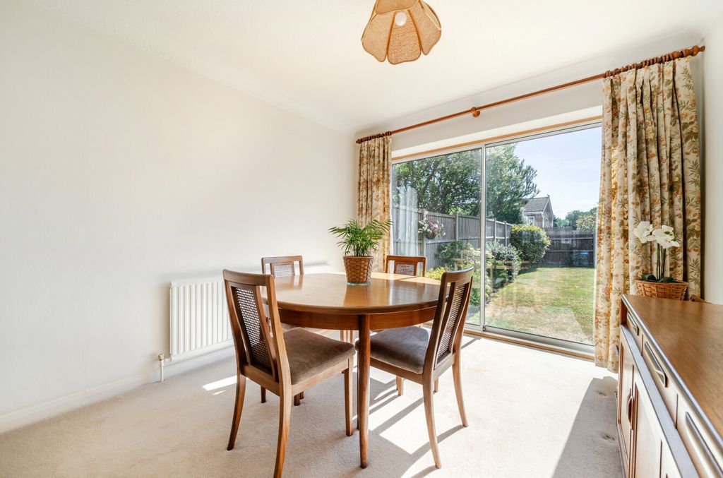 Property photo 3 of 24 Dining Room