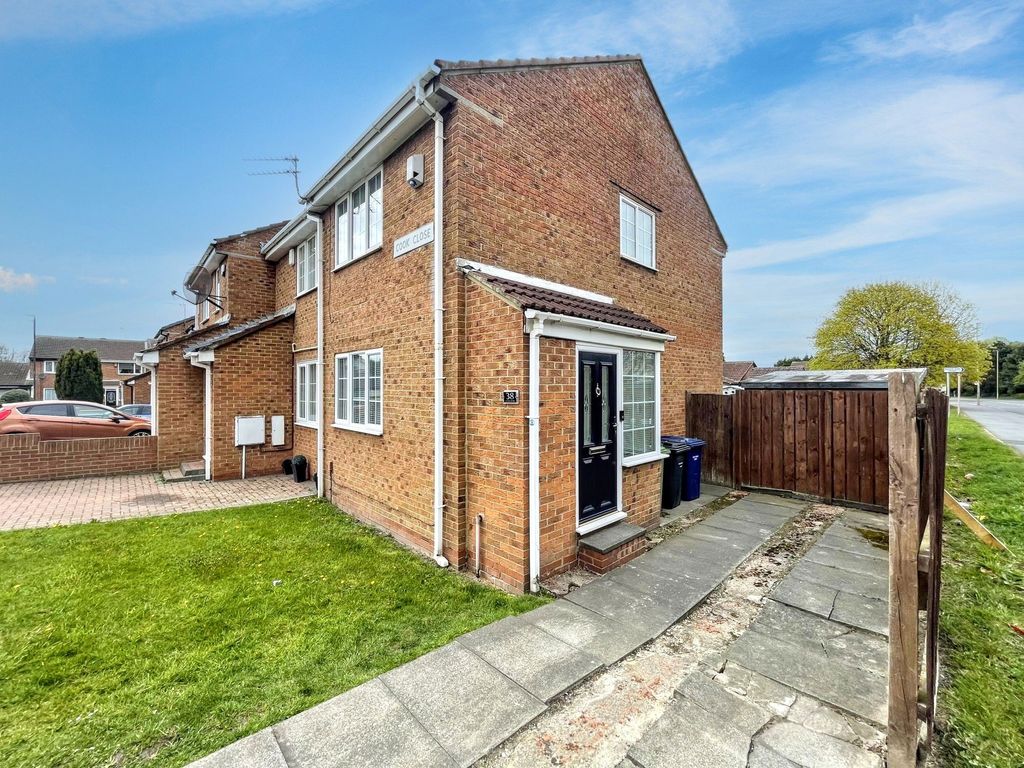 Property photo 1 of 8
