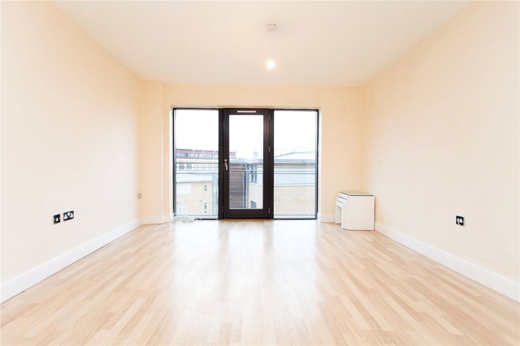 Property photo 2 of 13 Picture No. 02
