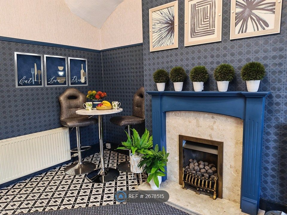 Property photo 1 of 14 Shared Sitting Room