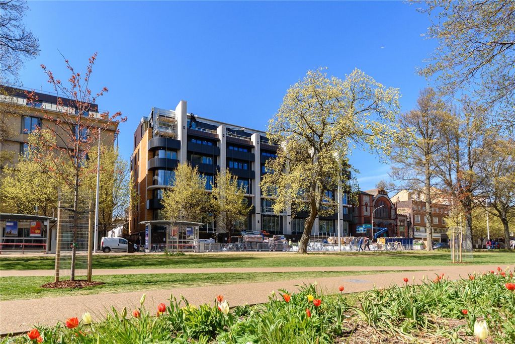 Additional image 15 of 2 bed flat to rentGloucester Place, Brighton BN1