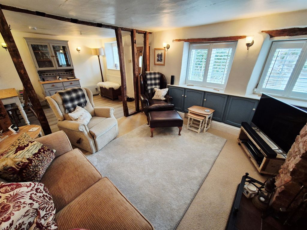 Property photo 3 of 18