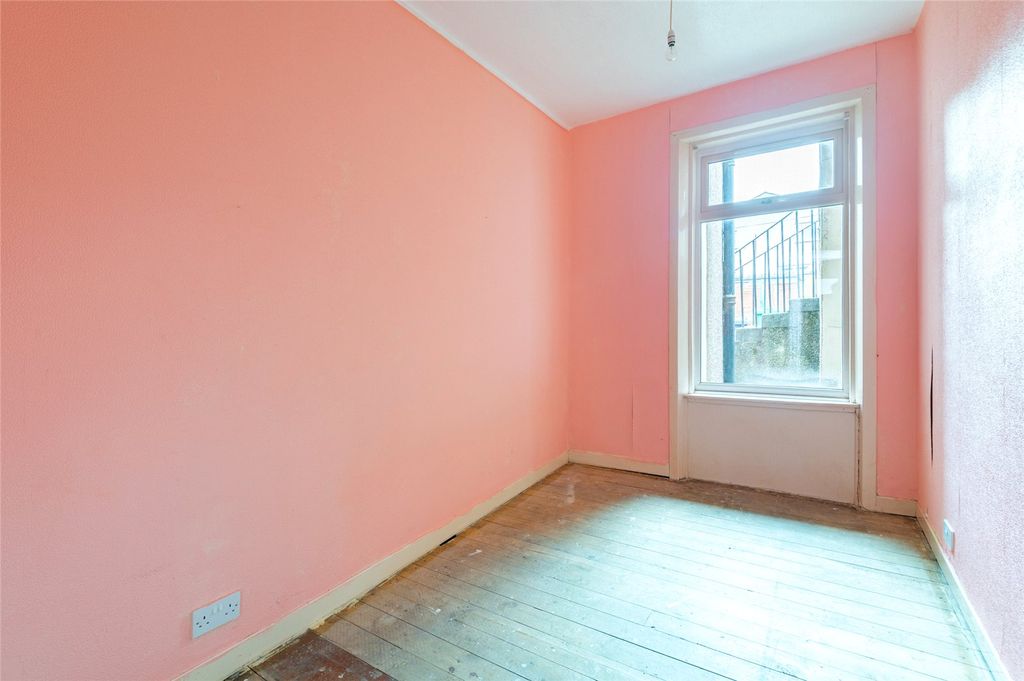 Additional image 5 of 2 bed flat for saleGladstone Street, Leven, Fife KY8