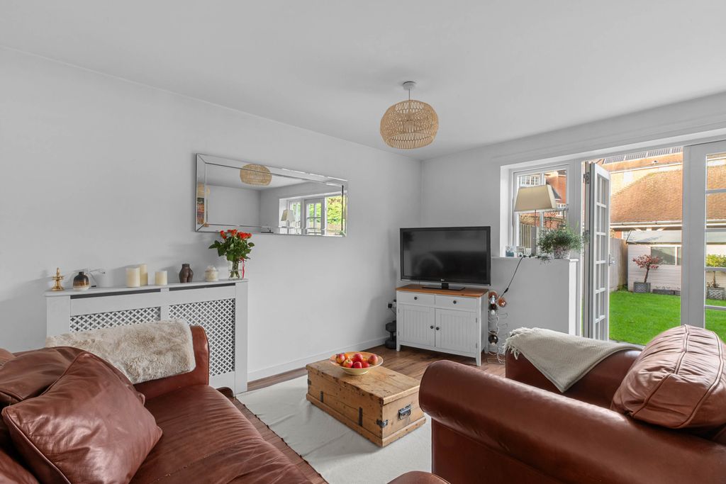 Property photo 3 of 11