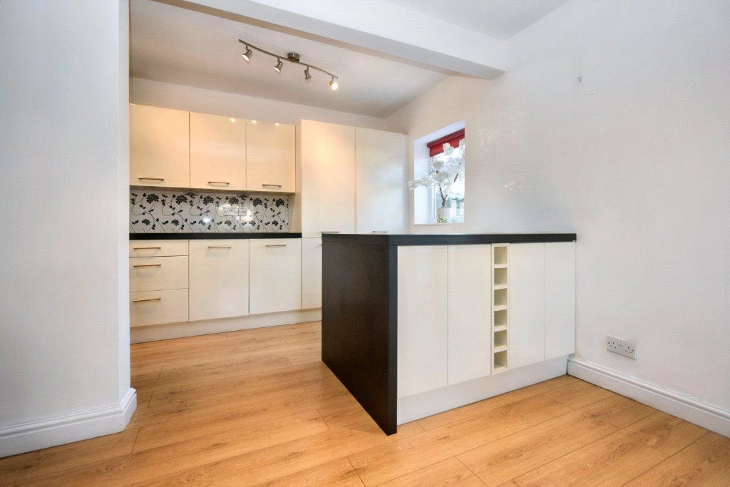 Property photo 2 of 21 Picture No. 06