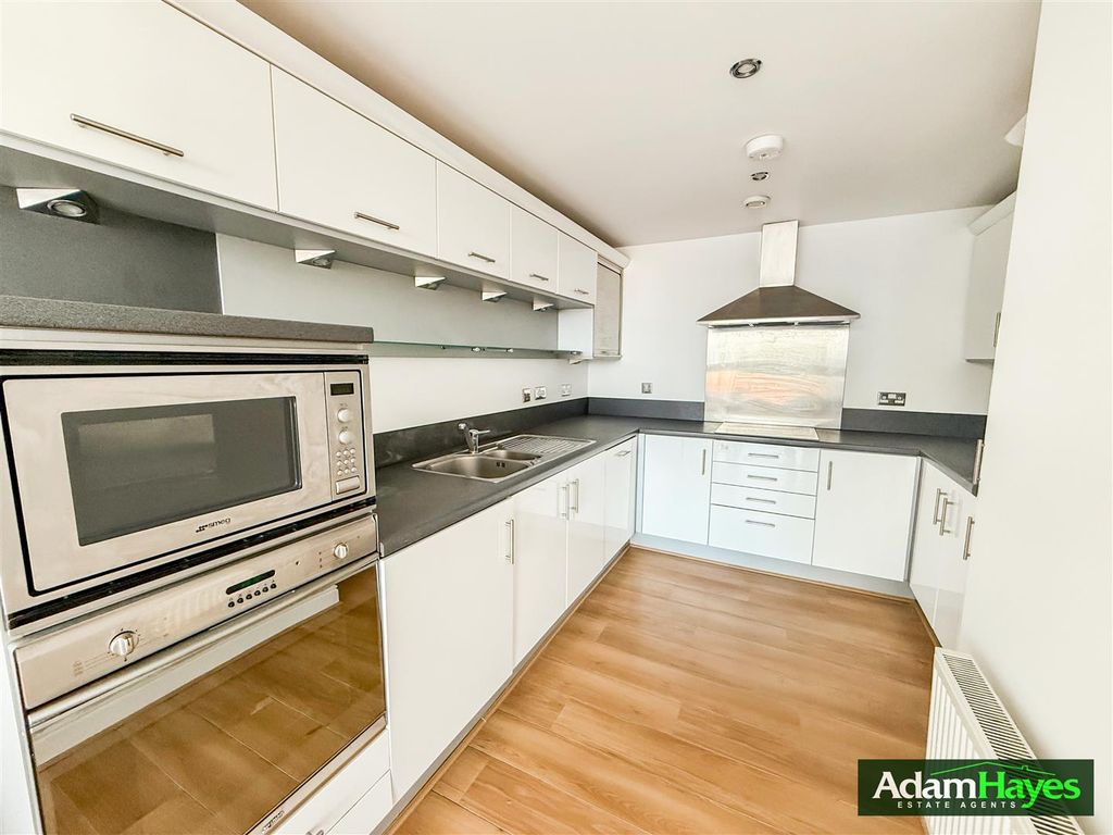 Property photo 2 of 11 Img_8225.Jpg