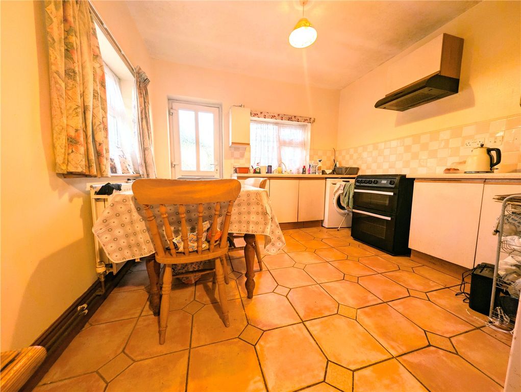Property photo 3 of 11 Picture No. 05