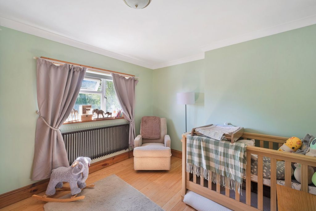 Additional image 8 of 3 bed semi-detached house for salePollards Oak Crescent, Oxted RH8
