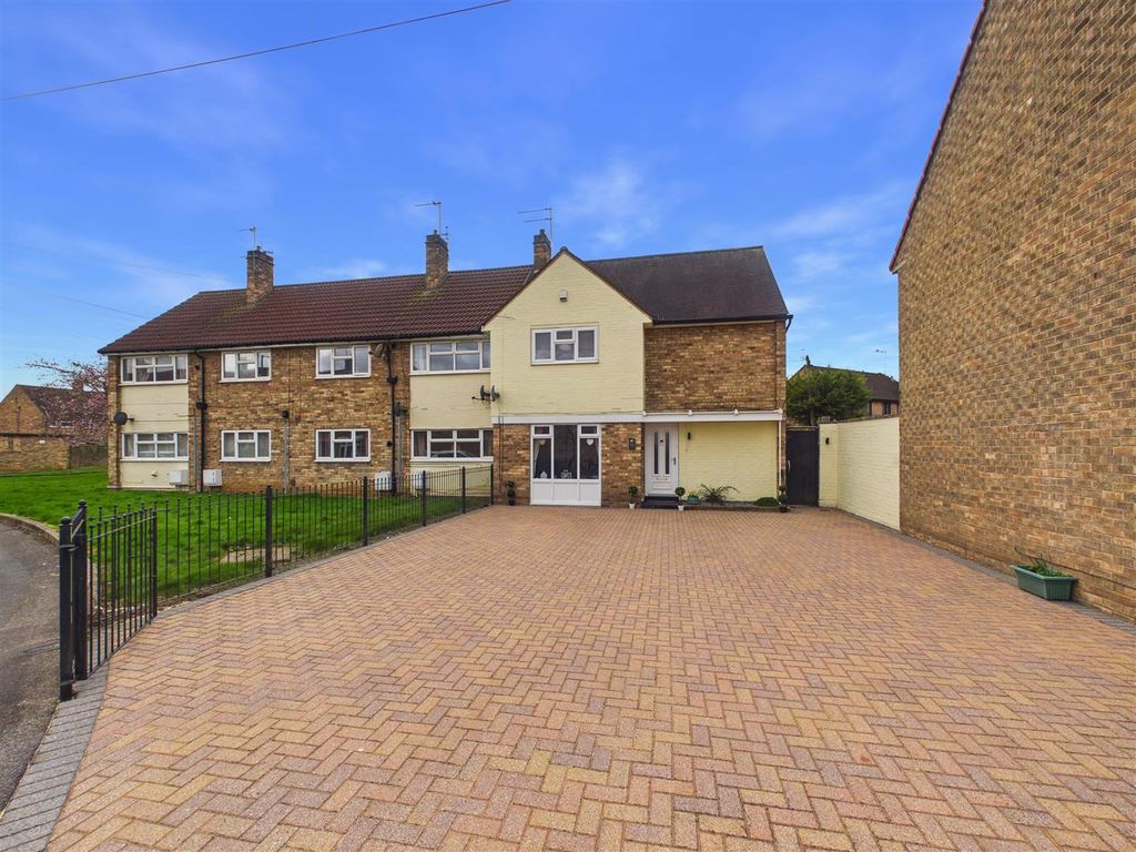 Property photo 1 of 14 Cam05451G0-Pr0111-Still018.Jpg