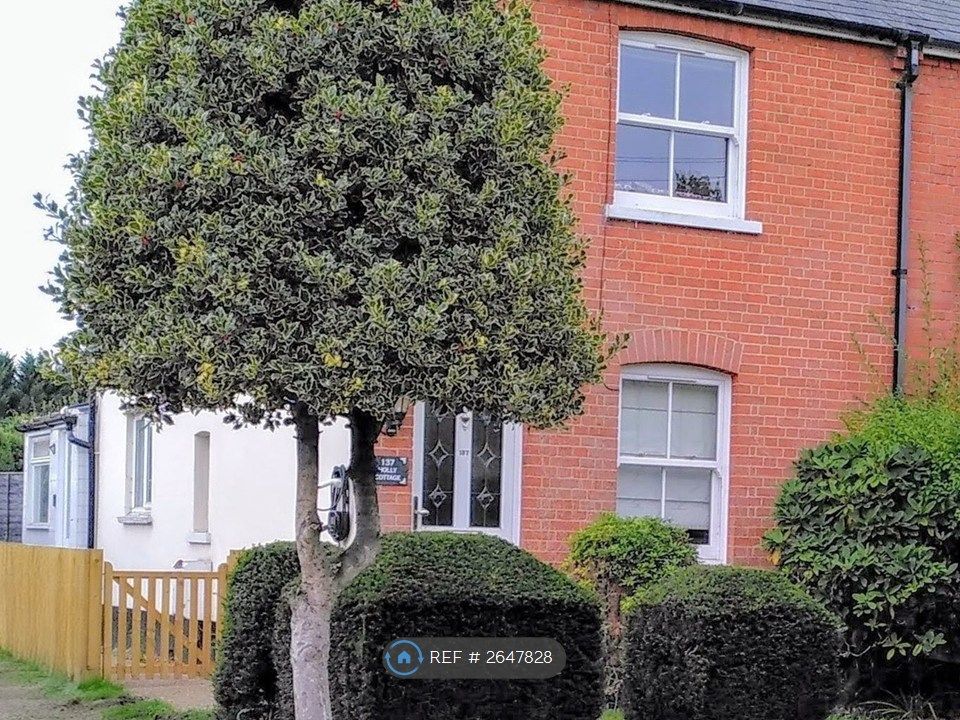 Property photo 1 of 28 Holly Cottage