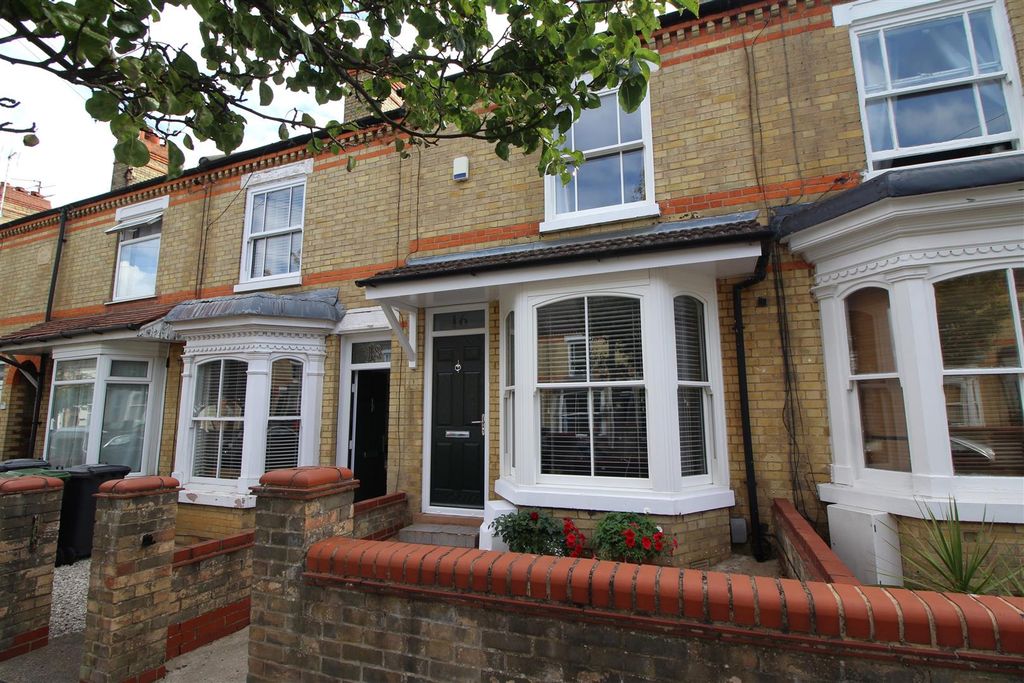 Property photo 1 of 20 Front 2.Jpg