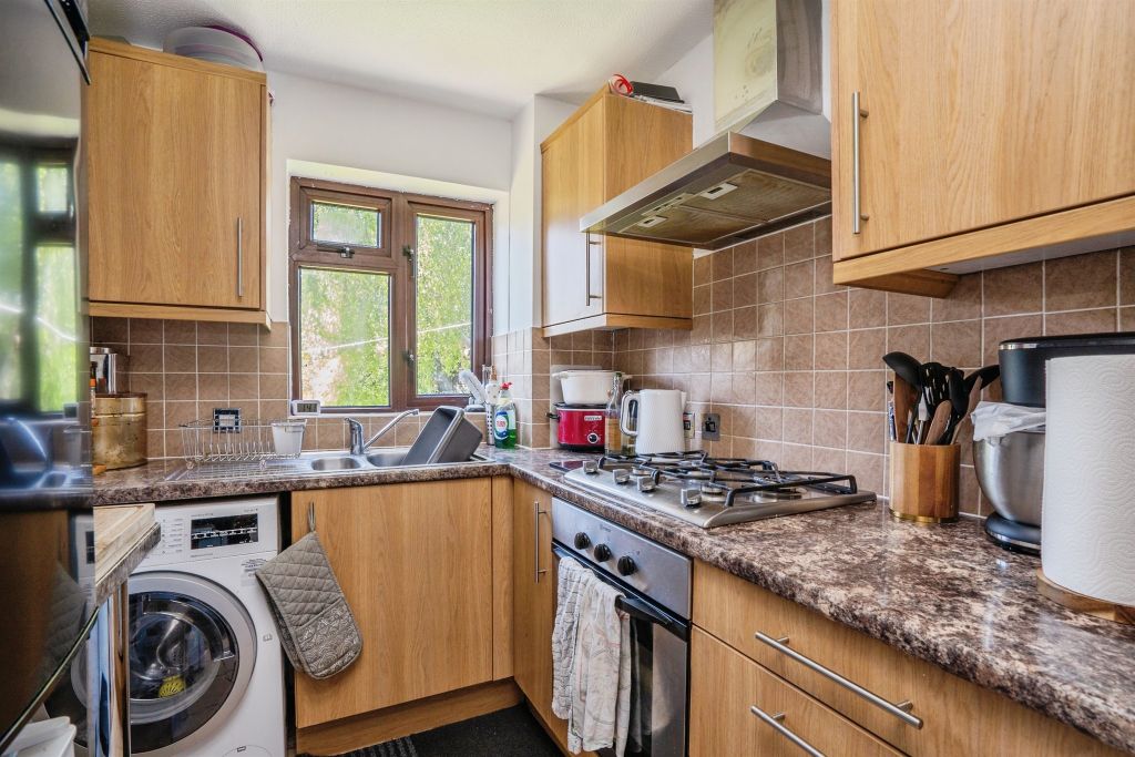 Property photo 3 of 17