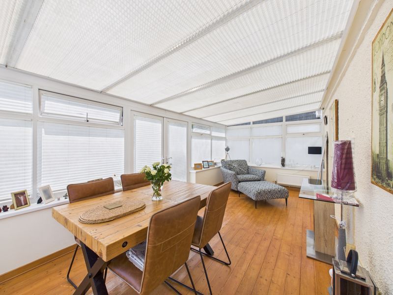 Property photo 3 of 10 Conservatory