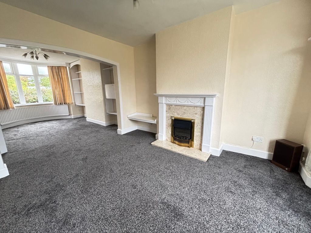Property photo 2 of 18 Fire Place