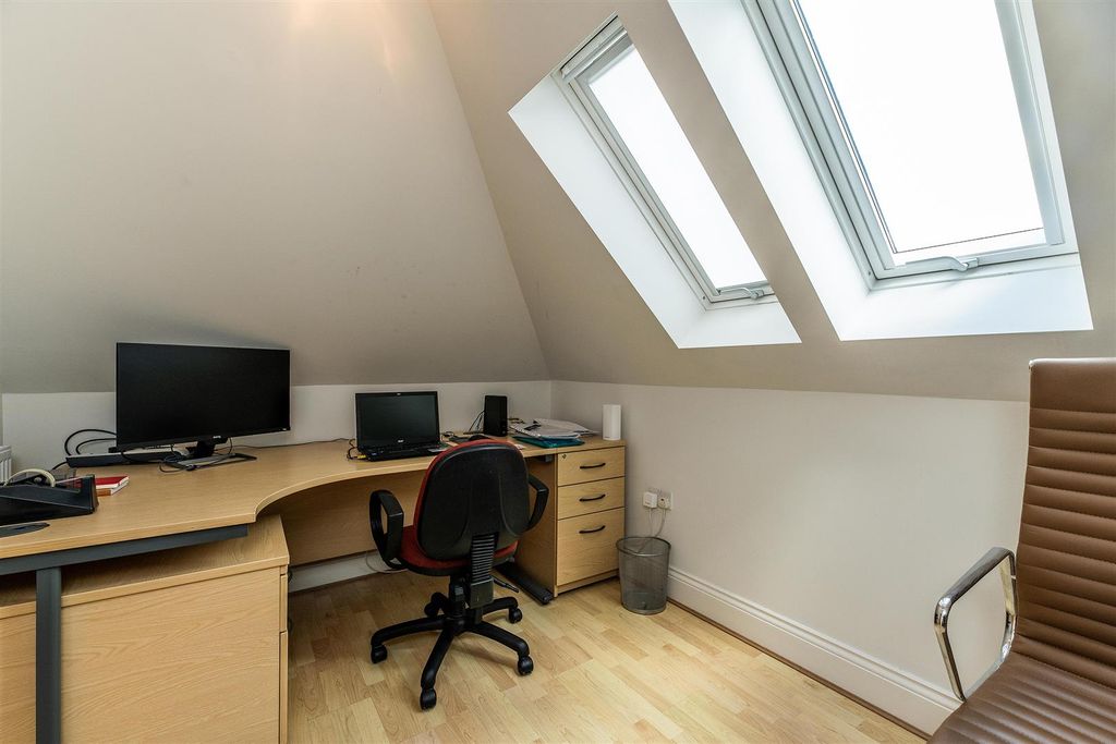 Additional image 20 of 5 bed detached house for saleNicker Hill, Keyworth NG12