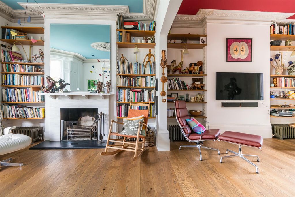 Property photo 2 of 35 Bushey Hill Road-4.Jpg