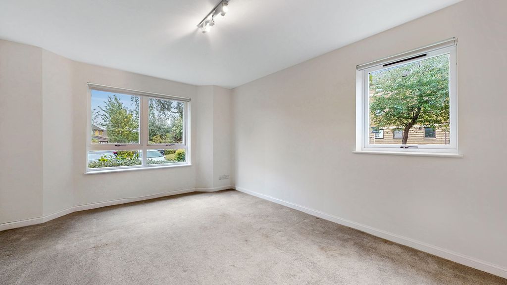 Property photo 2 of 20 17-Print-2 Northland Avenue Flat 0.1_9