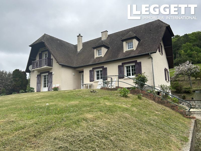 Property photo 1 of 10
