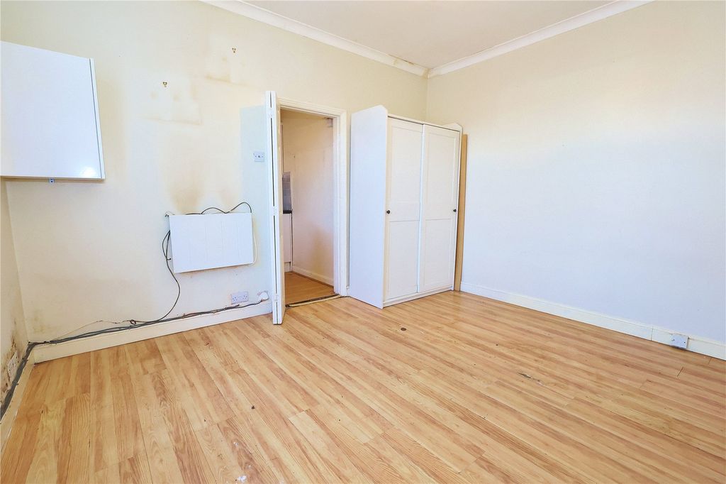 Property photo 2 of 7 Picture No. 08