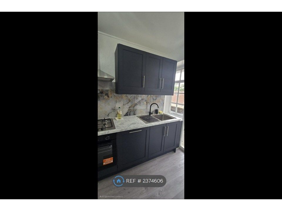 Property photo 2 of 14 Kitchen Pic2