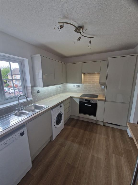 Property photo 3 of 10 1000097519.Jpg