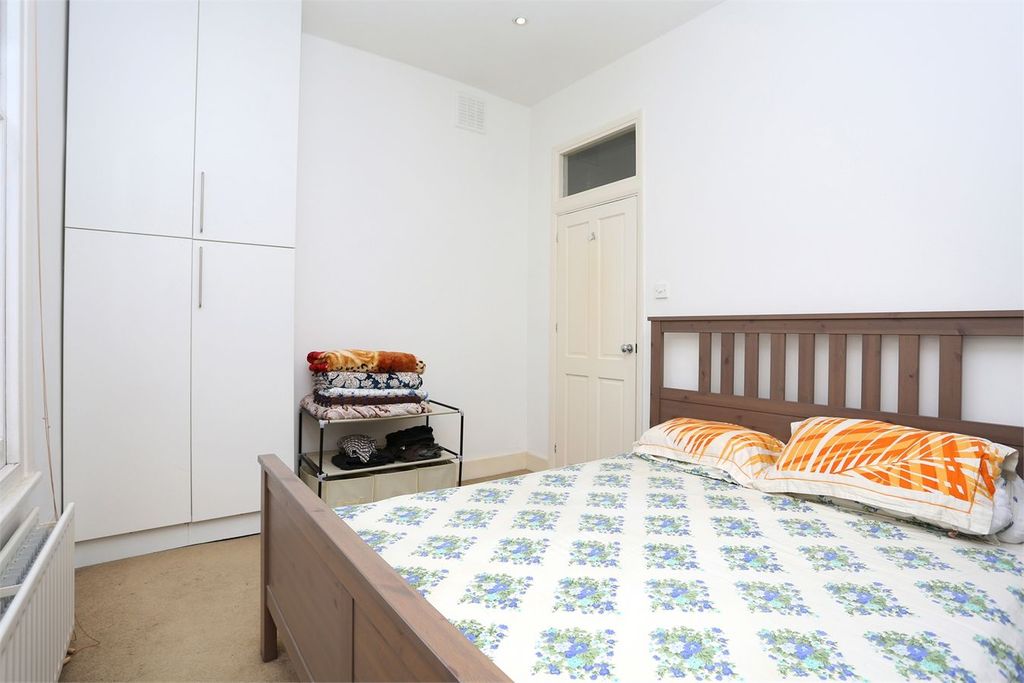 Property photo 3 of 7