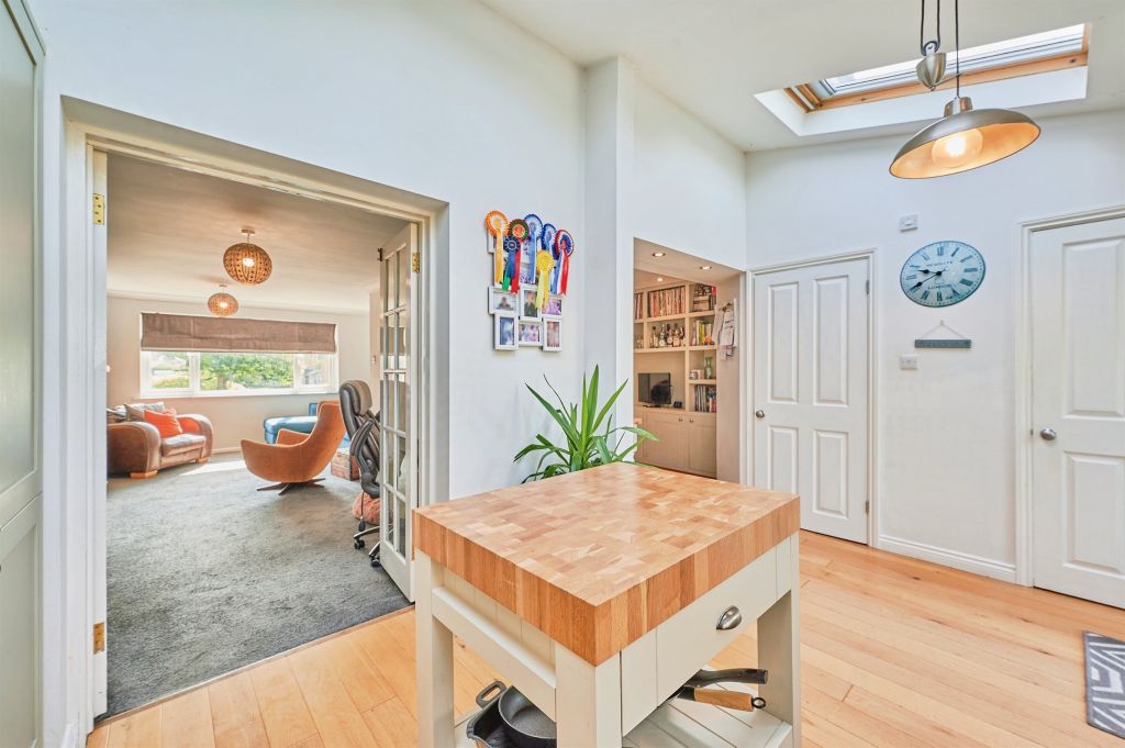 Property photo 3 of 19