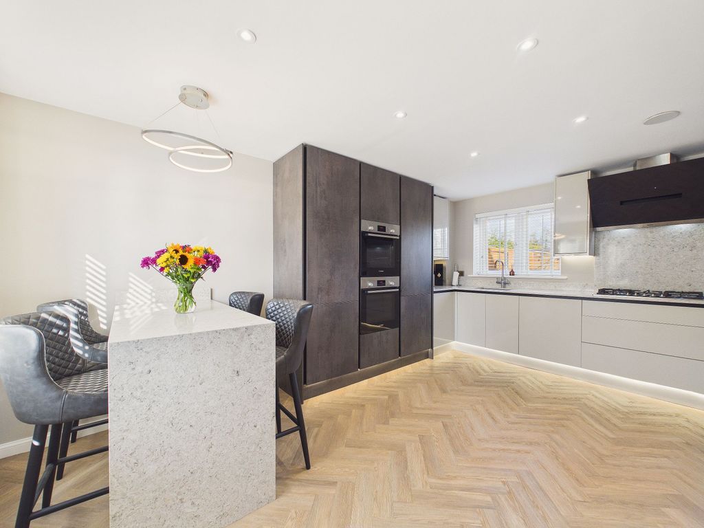 Property photo 2 of 15 Kitchen/Diner