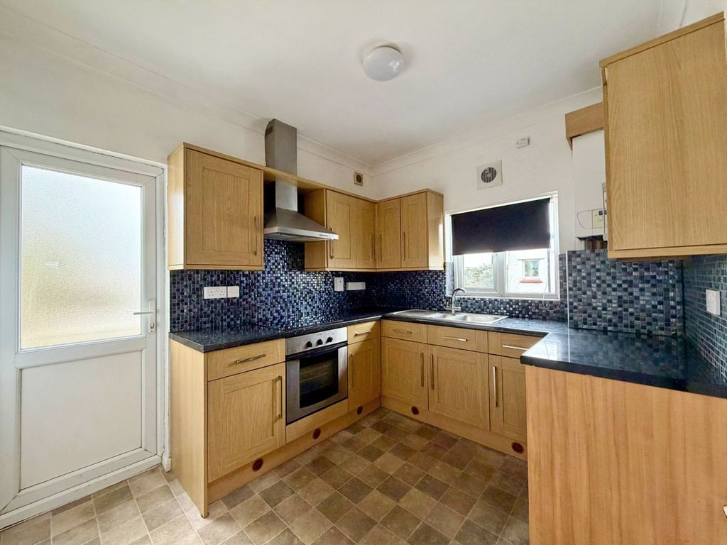 Property photo 2 of 9 2138582