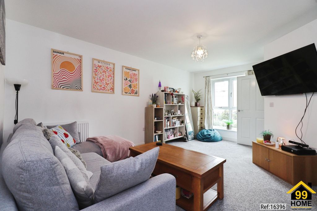 Property photo 3 of 20 Photo 2