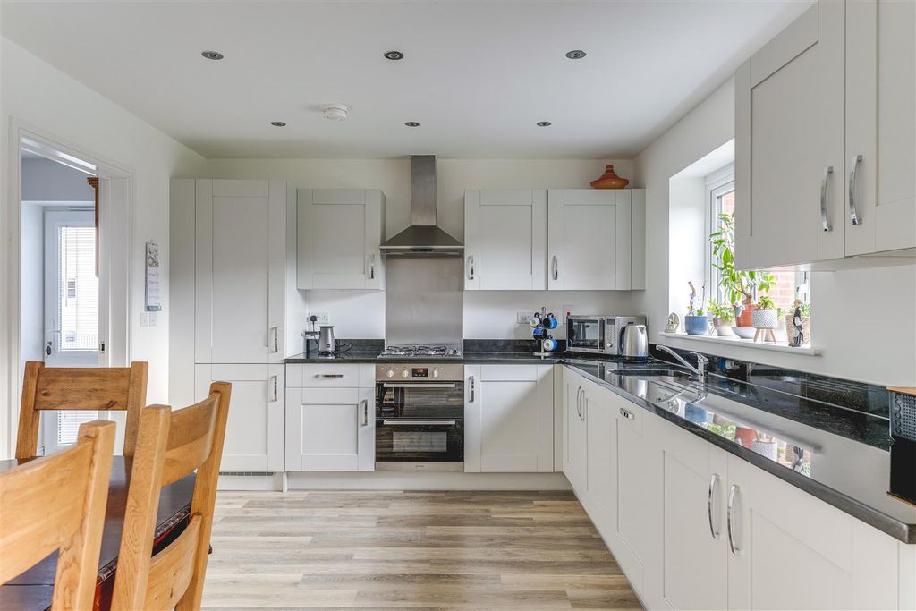 Property photo 2 of 27 Camplin Road-26.Jpg