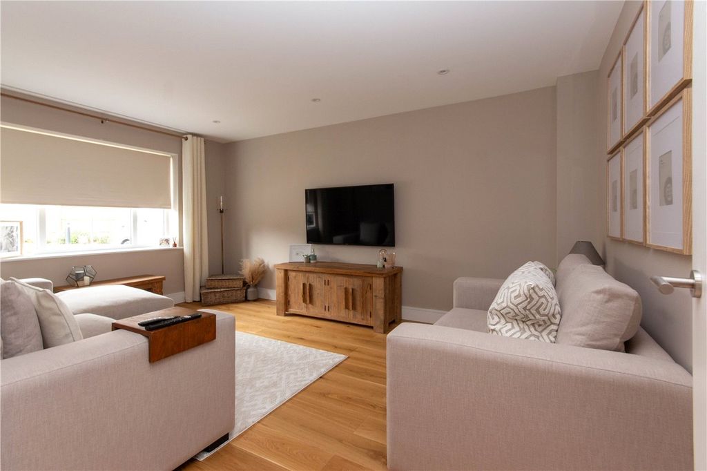 Property photo 3 of 24 Living Room