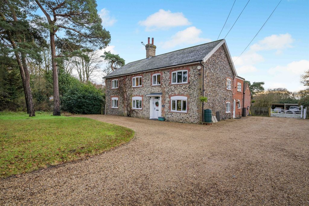 Property photo 1 of 22