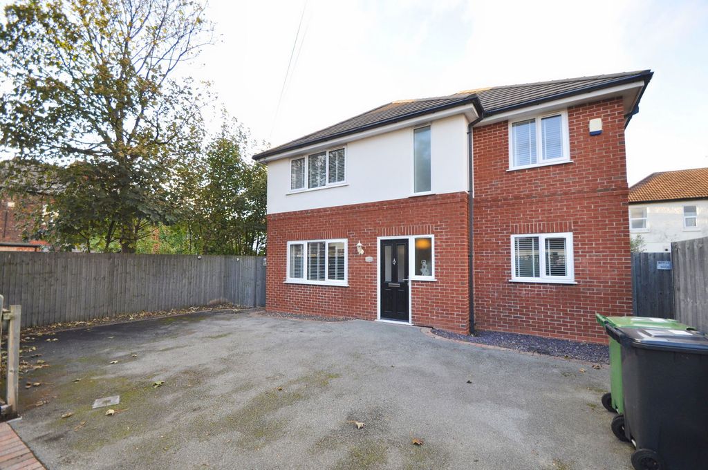 Property photo 1 of 41