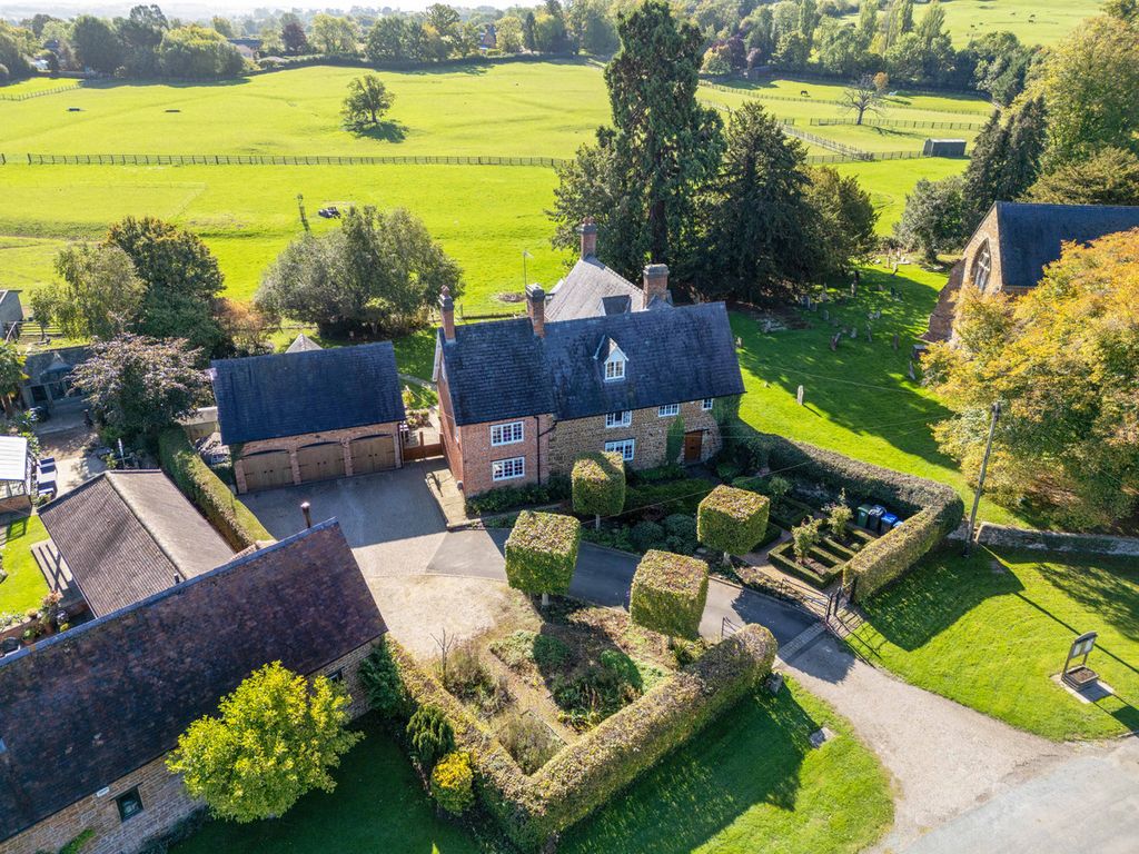 Property photo 1 of 33