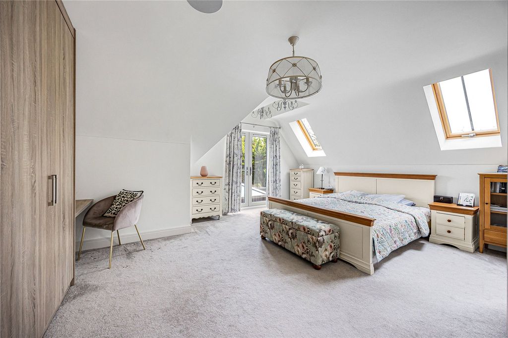 Additional image 11 of 5 bed detached house for saleGreen Lane, Maidenhead, Berkshire SL6