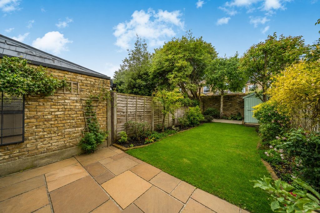 Property photo 3 of 11 Picture No. 36
