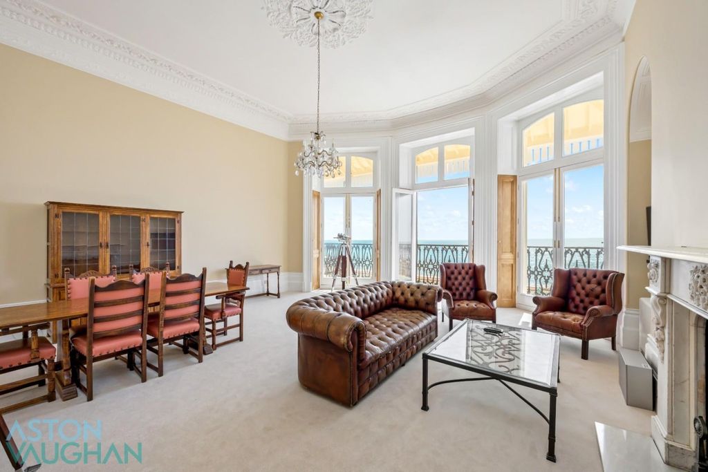 Property photo 2 of 31 4565883