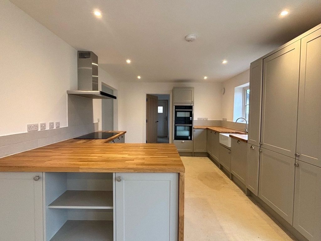 Property photo 3 of 27 Picture No. 40