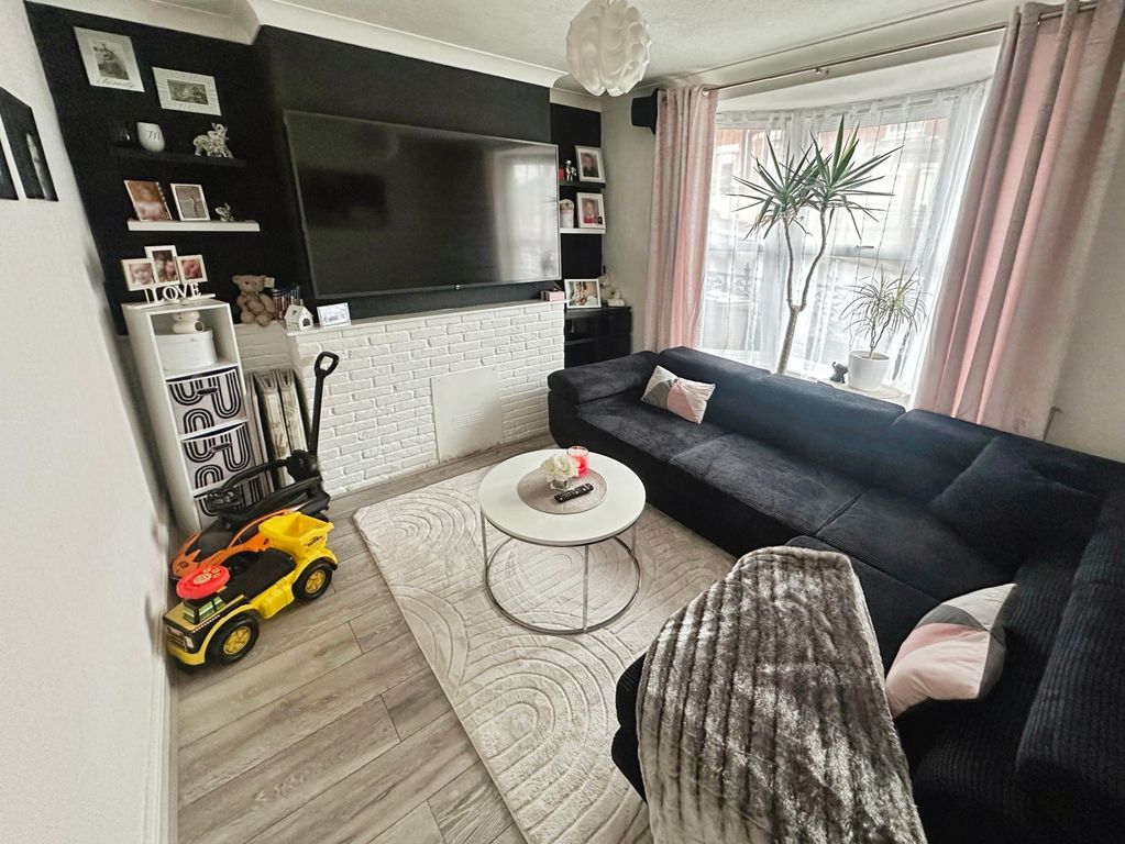 Property photo 3 of 15 Image