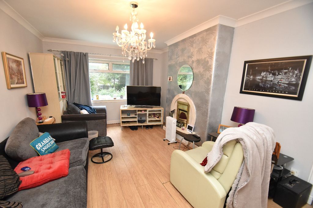 Property photo 2 of 12 5532302
