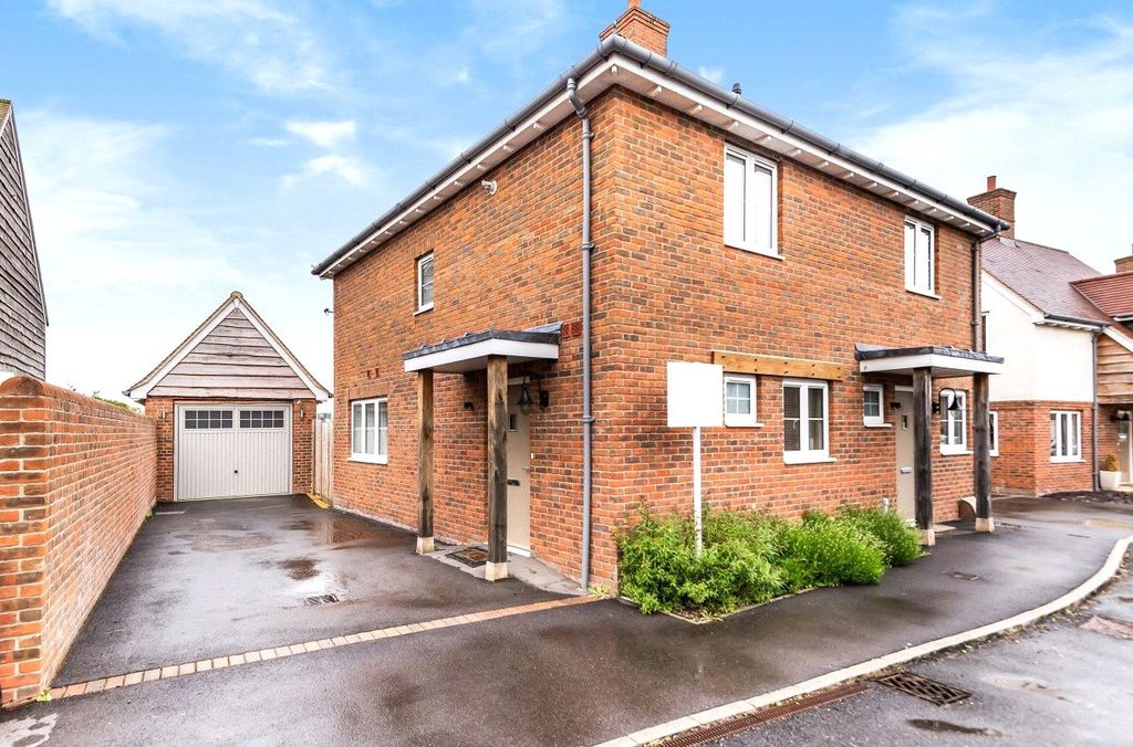Property photo 1 of 11 Picture No. 16