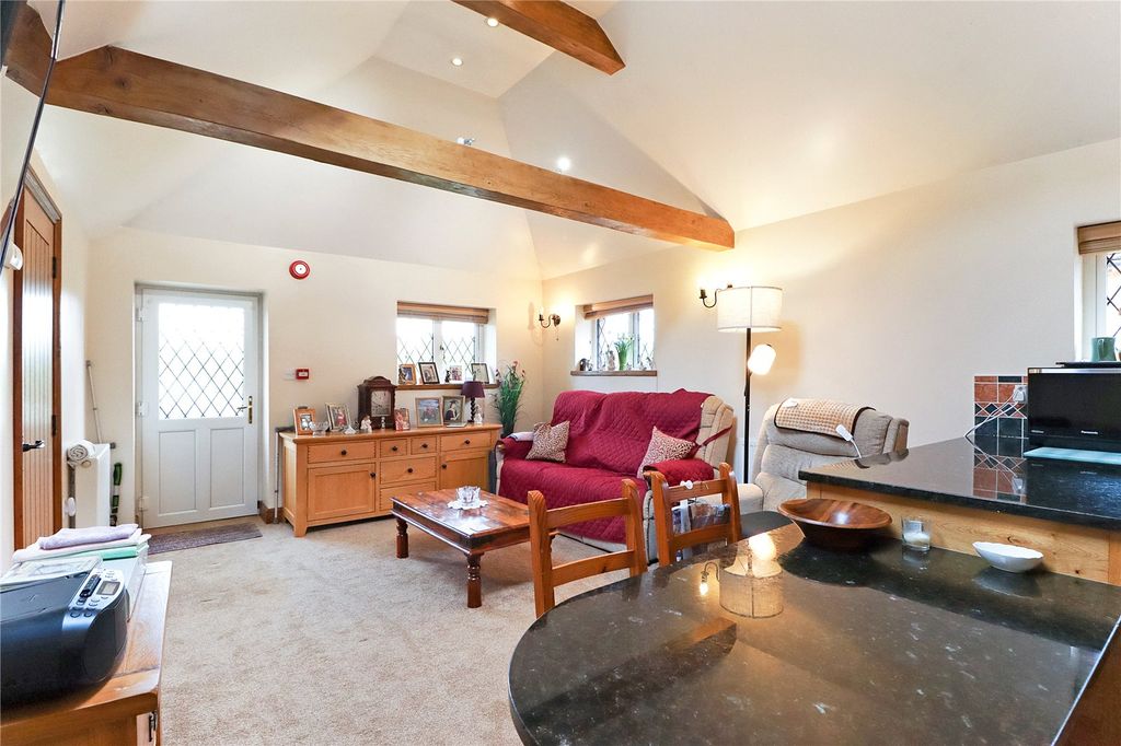Property photo 2 of 12 Picture No. 07