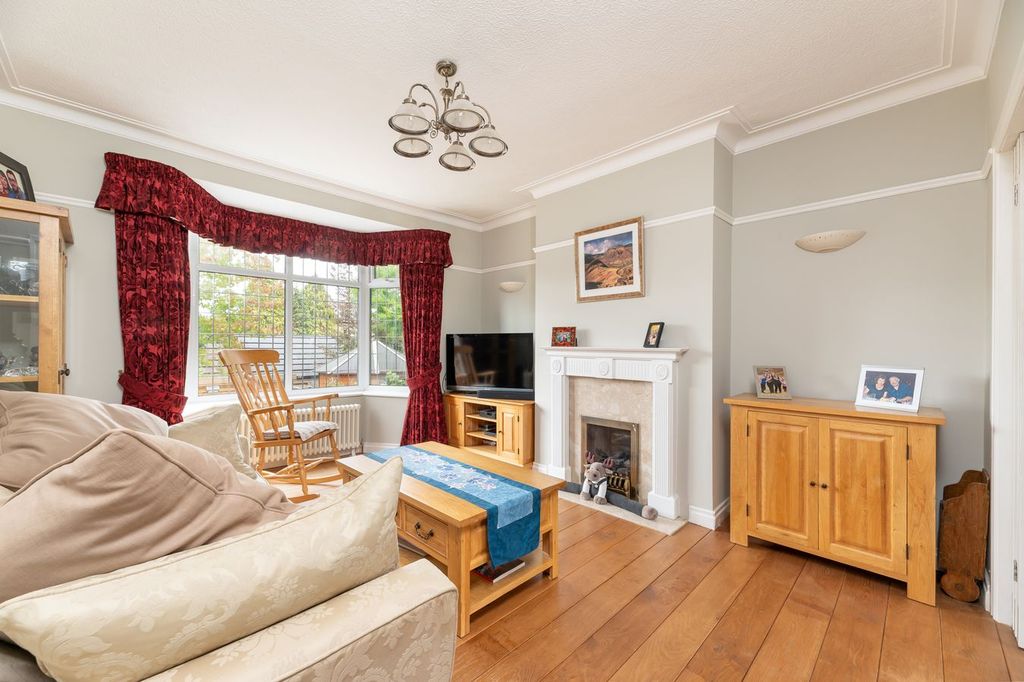 Property photo 3 of 51
