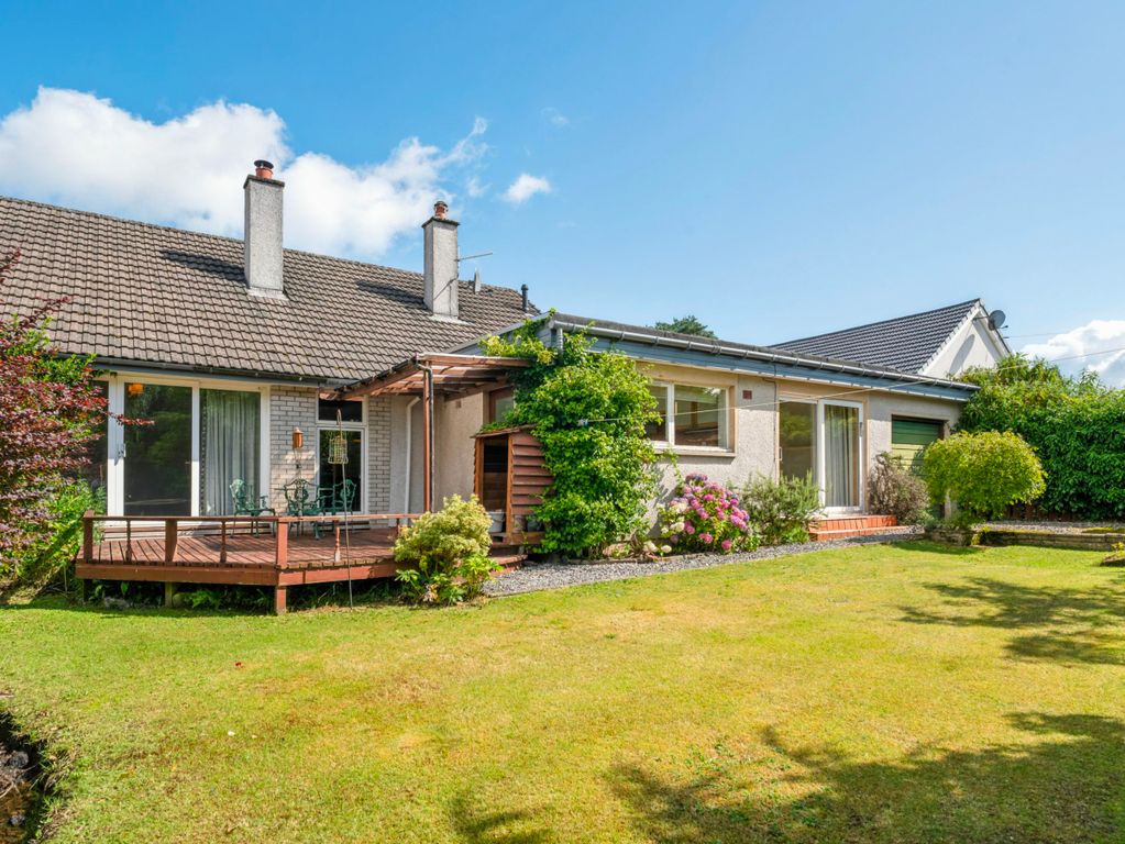 Property photo 1 of 28