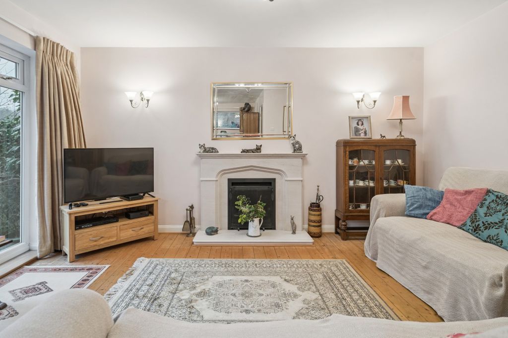 Property photo 3 of 18 Photo 13